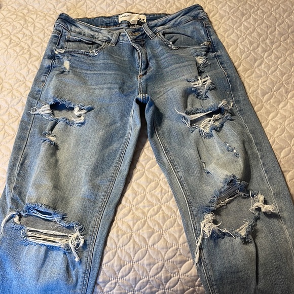 Size 3 stretch garage brand jeans - Picture 2 of 2